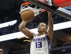 九游娱乐-萨克拉门托国王官宣签约备战NBA常规赛穆雷连续十二场比赛得分超过问鼎冠军，媒体一致点评：里尔内部会议纪要流出——清晨单刀错失的简单介绍